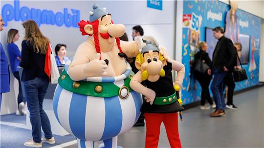 Der große Gallier Obelix ist neben seinem besten Freund Asterix eine der Hauptfiguren des Kult-Comics, den René Goscinny und Albert Uderzo 1959 gemeinsam geschaffen hatten. (Archivbild)