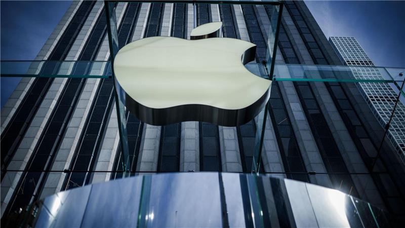 Der iPhone-Hersteller Apple ist nicht mehr teuerster Börsenkonzern der Welt (Archivbild)
