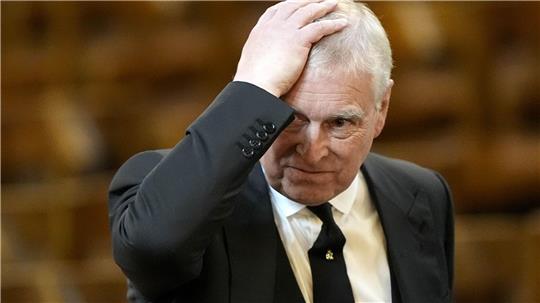 Paukenschlag im Palast: Prinz Andrew bald nicht mehr Prinz Der in Verruf geratene Prinz Andrew ist bald seinen Prinzentitel los. (Archivbild)