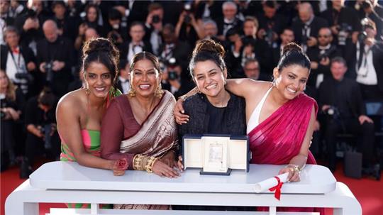 Der indische Film „All We Imagine as Light“ erhält die zweitwichtigste Auszeichnung des Festivals in Cannes.