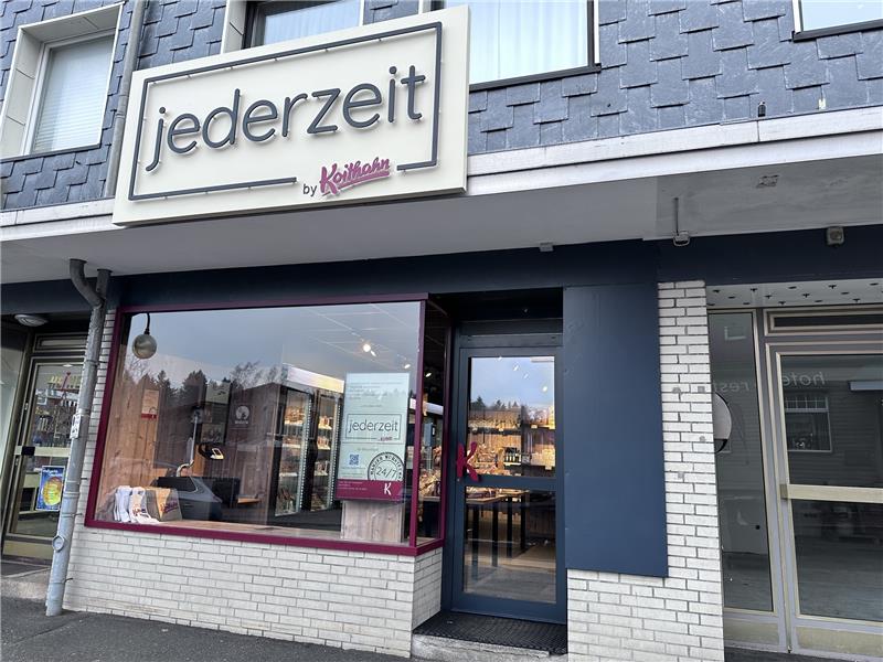 Der "jederzeit"-Laden befindet sich in der Herzog-Wilhelm-Straße. Foto: Schlegel
