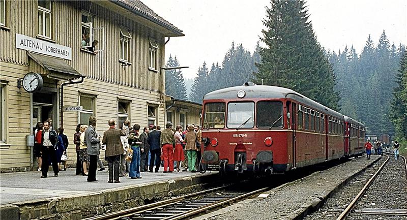 Fotokalender: 1914 fährt der erste Zug nach Altenau Der letzte planmäßige Zug kommt 1976 in Altenau an. Foto: Joachim Heindorf