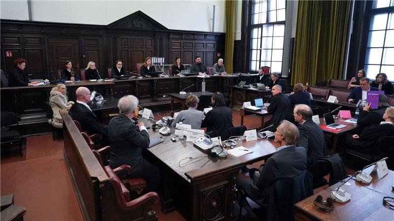 Mutmaßlicher Entführer: Bekamen im Block-Hotel Alias-Namen Der mutmaßliche Organisator der Entführung sagt den dritten Prozesstag in Folge vor Gericht aus.