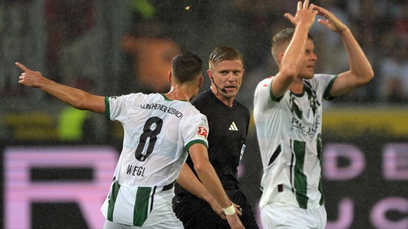 Operation nötig: Nächster Bundesliga-Schiedsrichter verletzt Der nächste verletzte Top-Schiedsrichter: Robert Schröder wird an der Achillessehne operiert.