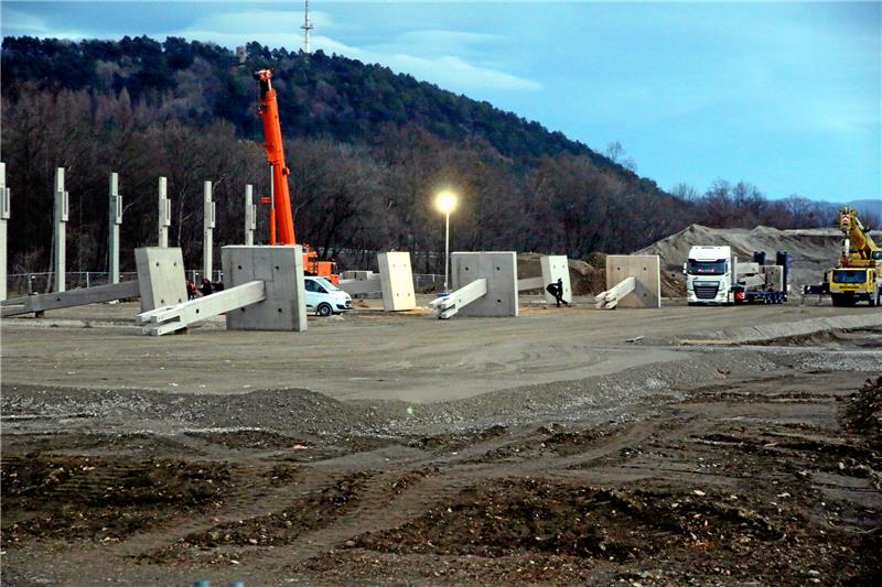 Der neue Marktkauf in Goslar wächst in die Höhe Der neue Marktkauf, der im Gewerbegebiet Gutenbergstraße den Ende Januar 2021 zugesperrten Real-Markt ersetzen soll, nimmt langsam Konturen an. Foto: Engel