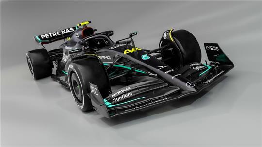 Der neue Mercedes W14.