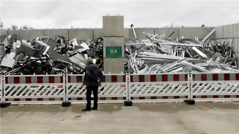 Containerdienst E. Kraus: Premiere in der langen Firmengeschichte Der neue Standort mit seinen größeren Kapazitäten ermöglicht es dem Unternehmen, größere Mengen an vorsortierten Qualitäten anbieten zu können.