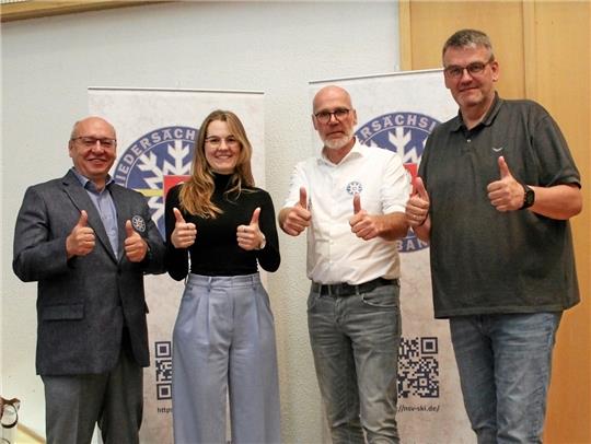 Der neue engere Vorstand des Niedersächsischen Skiverbandes: Von links Mario Medico (Schatzmeister), Elea Sophie Erdtmann (Vizepräsidentin Breitensport), Jens Ackermann (Präsident) und Ulrich Leismann (Vizepräsident Leistungssport). Foto: Privat