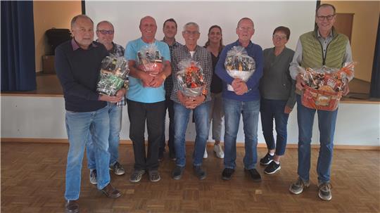Der neue und der frühere Vorstand (v. l.): Detlef Vollheyde, Guido Gasparini, Leo Becke, André von Hof, Andreas Struzyna, Daniela Robbers, Georg David, Monika Niemeyer und Bernd Lüddecke.