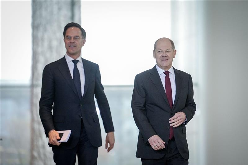 Scholz unterstützt Rutte als Nato-Generalsekretär Der niederländische Ministerpräsident Mark Rutte und Bundeskanzler Olaf Scholz.