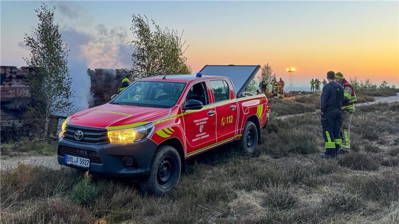 Der noch junge Pick-up der Feuerwehr St. Andreasberg hat sich bewährt, insbesondere bei einem Brand – hier zu sehen – am 18. Mai am Goslarer Rammelsberg. 
