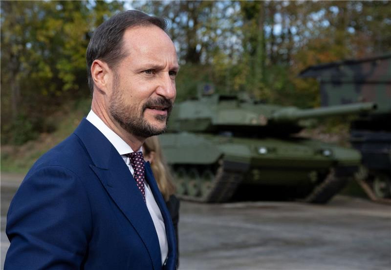 Von der Isar an die Elbe: Kronprinz Haakon in Deutschland Der norwegische Kronprinz ist zu einem viertägigen Besuch nach Deutschland gekommen.