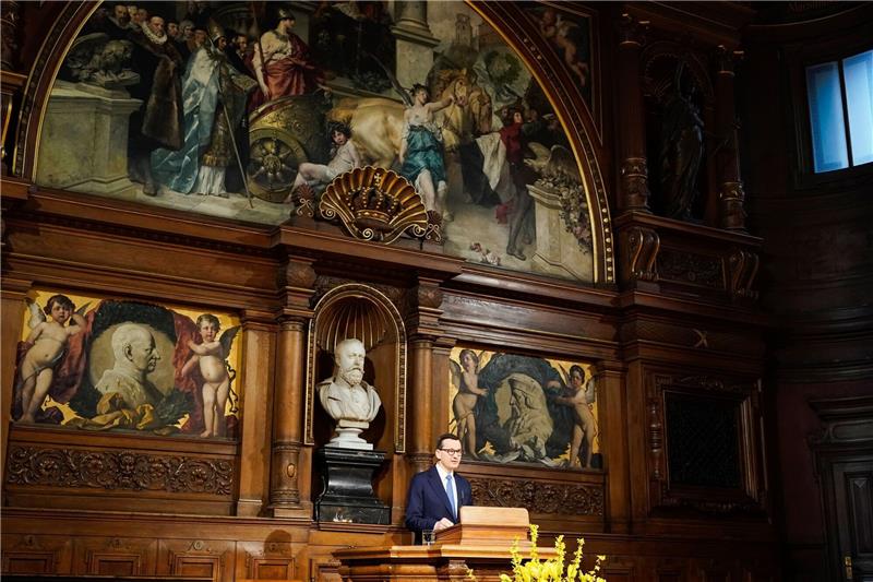 Polens Regierungschef warnt vor zu viel Europa Der polnische Ministerpräsident Mateusz Morawiecki spricht in der Alten Aula der Universität Heidelberg.