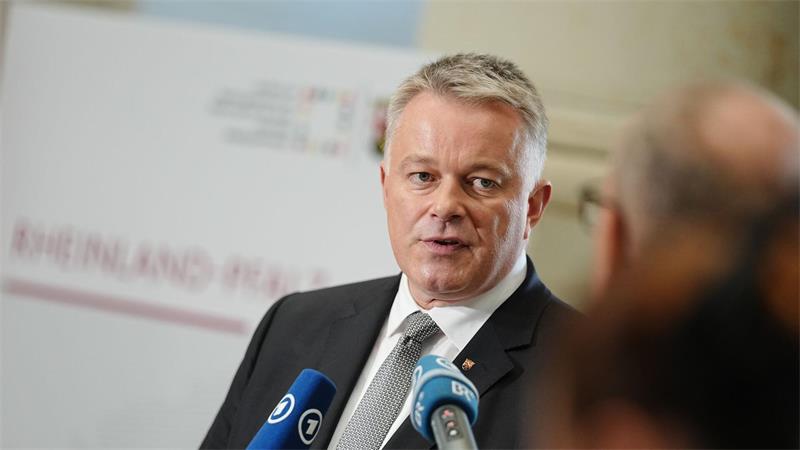 Statt Sachsen-Anhalt: Rheinland-Pfalz weiter an MPK-Spitze Der rheinland-pfälzische Ministerpräsident Gordon Schnieder bleibt länger Vorsitzender der Ministerpräsidentenkonferenz. (Archivbild)