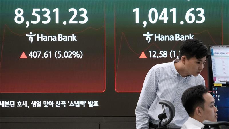 Südkorea steckt Hunderte Milliarden in seine Chip-Industrie Der südkoreanische Kospi gilt seit letztem Jahr als weltweit erfolgreichster Leitindex.