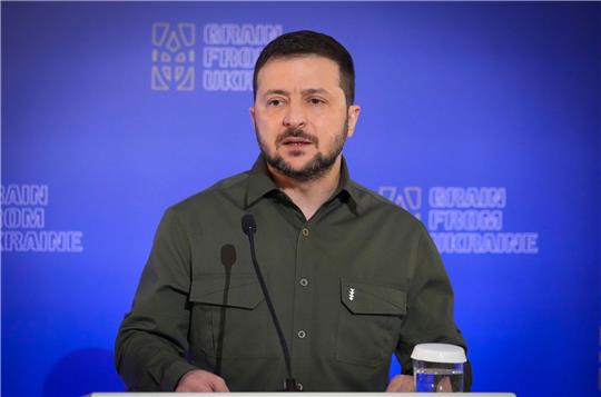 Der ukrainische Präsident Wolodymyr Selenskyj hat Kiews Bürgermeister Vitali Klitschko öffentlich gerügt.