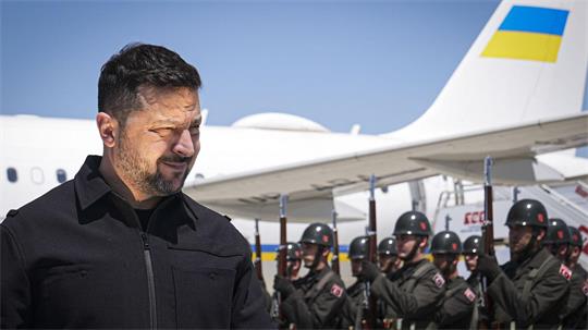 Der ukrainische Präsident Wolodymyr Selenskyj kann sich über ein neues Hilfsversprechen freuen.