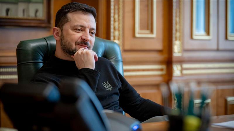 Selenskyj: Brauchen mehr Raketen und Drohnen Der ukrainische Präsident Wolodymyr Selenskyj zeigte sich zufrieden mit den Einsätzen neuer Drohnen und Raketen. (Archivbild)