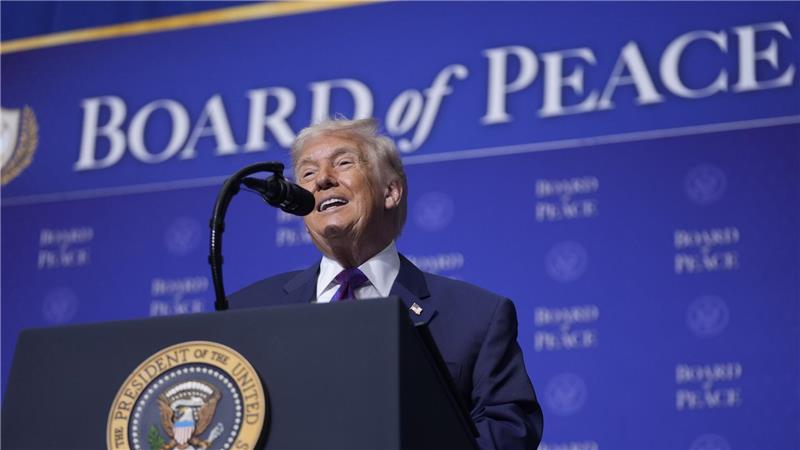 Der umstrittene Friedensrat ist ganz auf ihn zugeschnitten: US-Präsident Donald Trump hat den Vorsitz inne. (Archivbild)