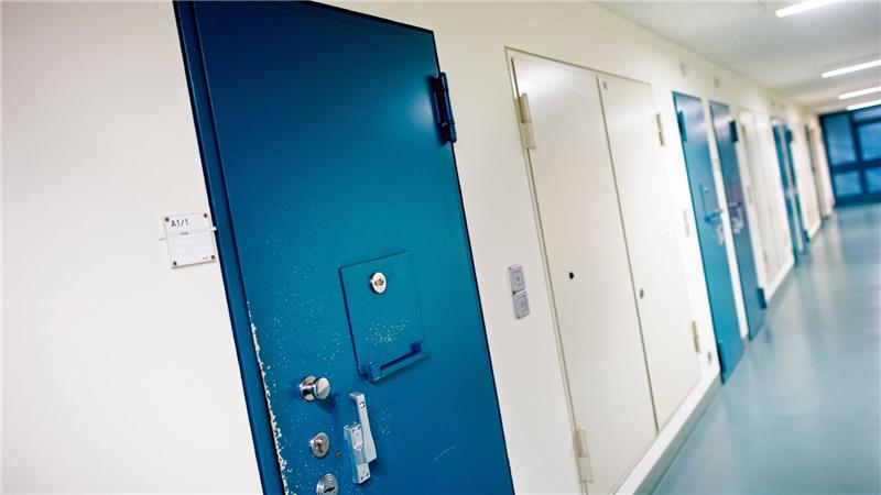 Der verurteilte Serienmörder Niels Högel sitzt seit dem Jahr 2009 im Gefängnis und wird dort viele weitere Jahre verbringen. (Symbolbild)