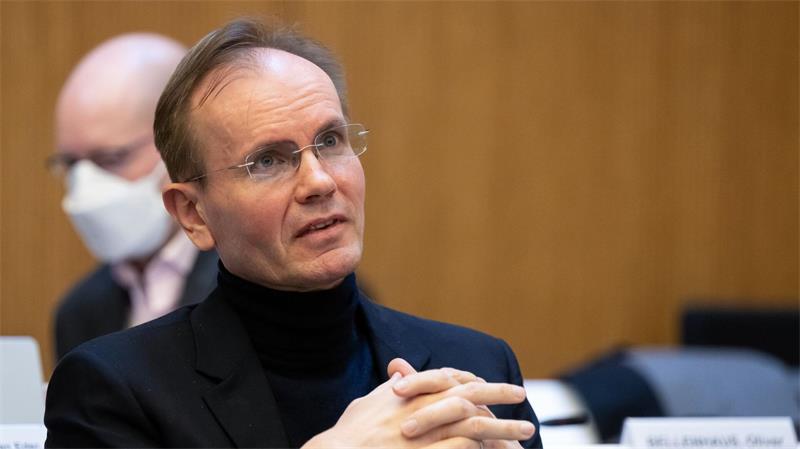 Der wegen Verdachts auf Milliardenbetrug angeklagte frühere Wirecard-Chef Markus Braun sitzt seit über sechs Jahren in Untersuchungshaft. Das Gericht steuert nach bald vier Jahren auf das Urteil zu. (Archiv)