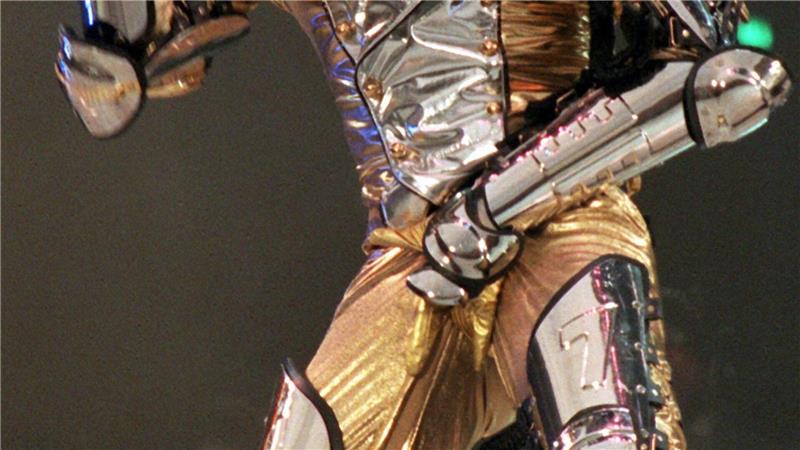 Obszön?! Männer und ihr Griff in den Schritt Der wohl legendärste Schrittgriff von allen: Michael Jackson, hier bei einem Auftritt in Gelsenkirchen 1997. (Archivbild)