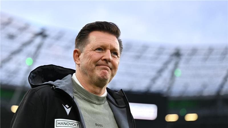 Derby-Debütant II: Hannovers Cheftrainer Christian Titz. (Archivbild)