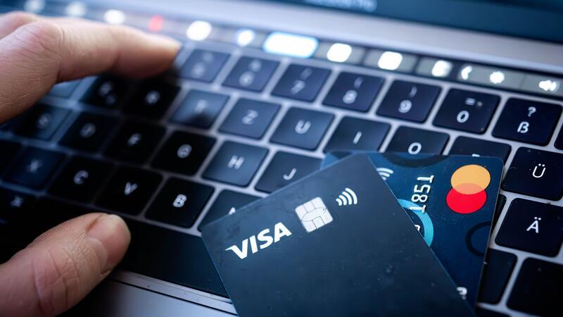 Stundenlange Störung bei Kartenzahlungen - kein Cyberangriff Derzeit kommt es zu Problemen bei der Zahlung mit bestimmten Debit- und Kreditkarten (Archivfoto).