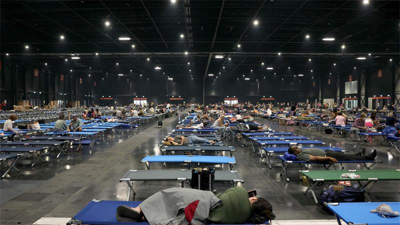 Unberechenbares Feuer kommt Metropolregion Bordeaux näher Derzeit schließt der Bürgermeister von Bordeaux eine Evakuierung der Bewohner der Stadt aus.