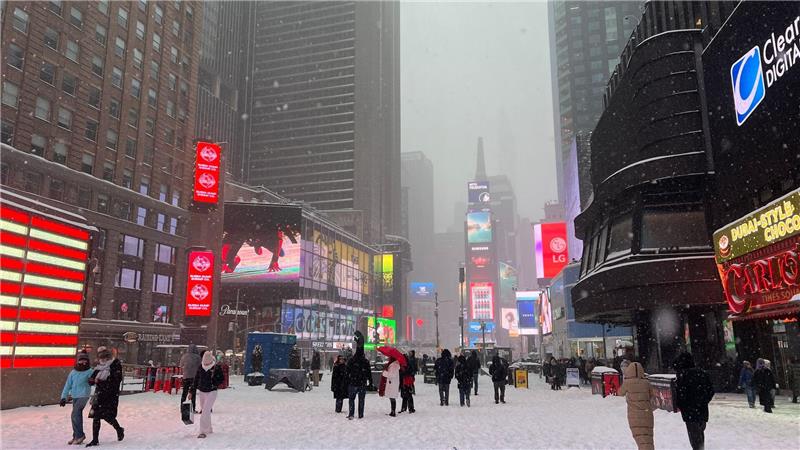 Wintersturm in USA : Eine Million Kunden ohne Strom Deutlich weniger los - der Times Square.