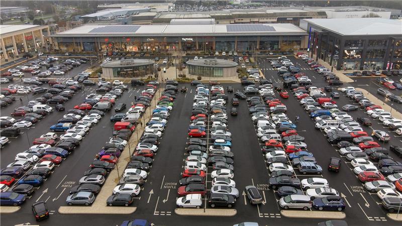 Deutsche Autos bleiben beliebt bei den Briten. (Archivbild)