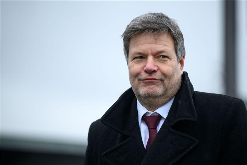 Stromversorgung auch bei früherem Kohleausstieg gesichert «Deutsche Energieversorgung ist sicher, es werde zu allen Stunden des Jahres ausreichend Strom zur Verfügung stehen»: Robert Habeck.