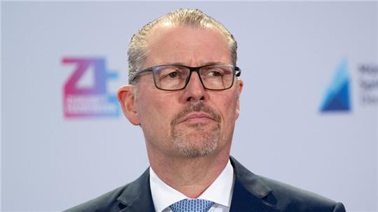 Deutschland braucht aus Sicht des Arbeitgeberpräsidenten Dulger einen Politikwechsel in der Wirtschafts- und Sozialpolitik. (Archivbild)