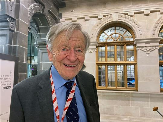 «Deutschland ist in Schwierigkeiten, weil es nicht das Positive, das es erreicht hat, zunichte machen will», sagt Alfred Dubs.