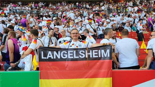 Deutschland ohne Langelsheim? Das ist auf der Fahne von EM-Fahrer Andreas Peinemann undenkbar.