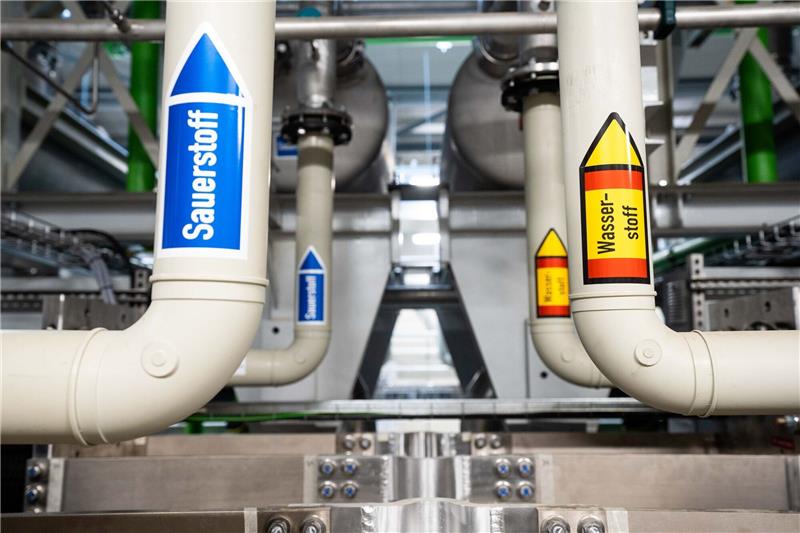 PwC: Deutschland und EU könnten Wasserstoffziele verfehlen Deutschland und die EU laufen nach einer kürzlich veröffentlichten Studie Gefahr, ihre eigenen Wasserstoffziele zu verfehlen. Sauberer Wasserstoff als Energieträger sei zum Erreichen der globalen Klimaziele unverzichtbar.