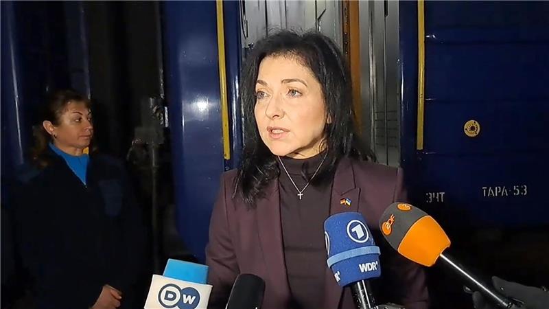 Wirtschaftsministerin Reiche in der Ukraine eingetroffen Deutschland werde der Ukraine helfen, durch den Winter zu kommen, kündigte Bundeswirtschaftsministerin Katherina Reiche (CDU) bei einem Besuch in Kiew an.