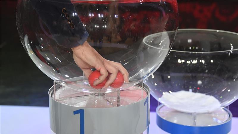 Trotz Topf 1: DFB-Team droht Hammergruppe bei WM-Auslosung Deutschland wird bei der WM-Auslosung im Topf der besten Mannschaften sein.