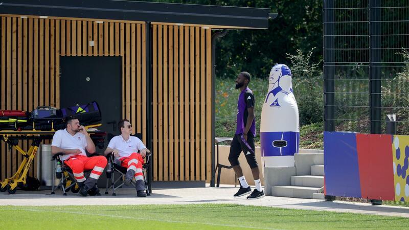 Deutschlands Abwehrchef Antonio Rüdiger fehlte im Mannschaftstraining und absolvierte nur eine kleine Laufeinheit.