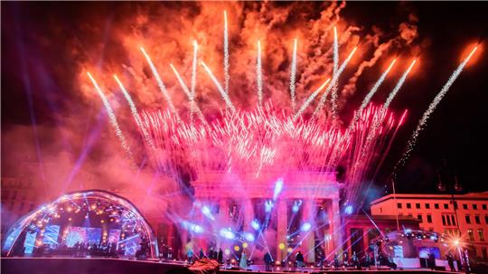 Deutschlands größte Silvesterparty in Berlin am Brandenburger Tor war lange Tradition.