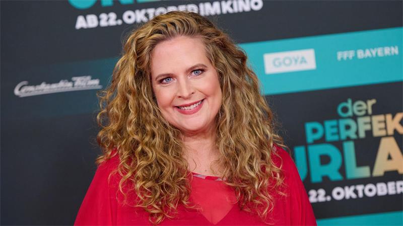 Noch mehr Geheimnisse: „Der perfekte Urlaub“ Diana Amft verstärkt den Original-Cast.
