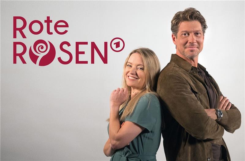 Staehly und Deyle als neues Paar der „Roten Rosen” Diana Staehly und Sebastian Deyle werben für die 22. Staffel der Telenovela "Rote Rosen".