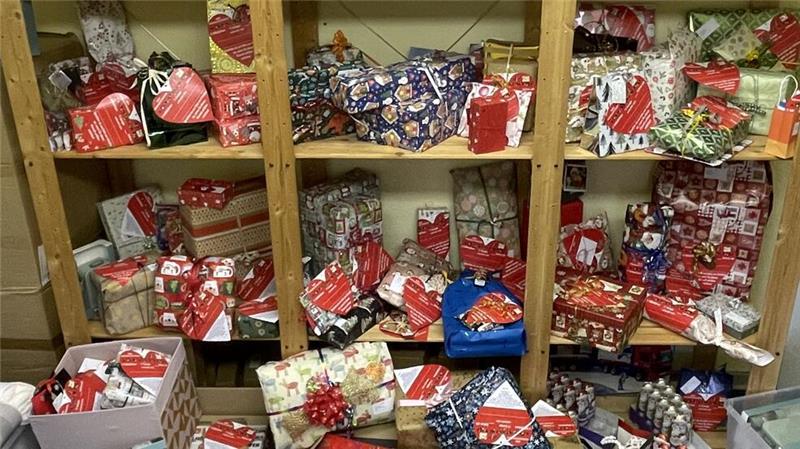 40. CDU-Weihnachtspäckchenaktion für die Grotjahn-Stiftung Die 104 Geschenke der Weihnachtswunsch-Aktion 2024