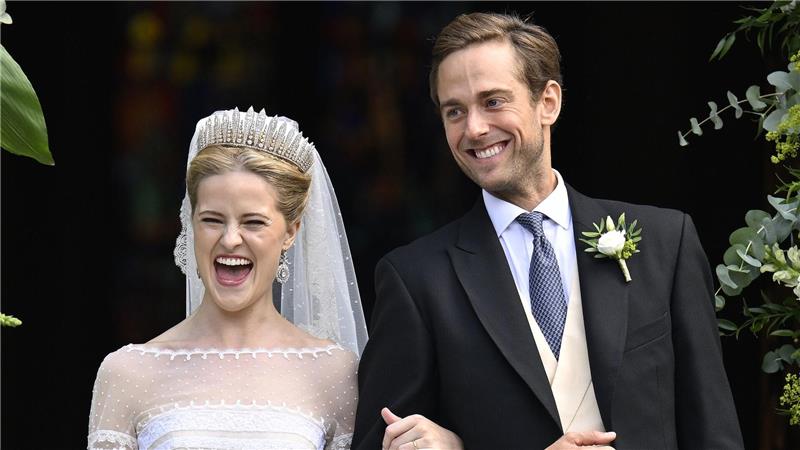 Die 28-Jährige und der 34-Jährige gaben sich in der Kathedrale von Vaduz das Ja-Wort. 