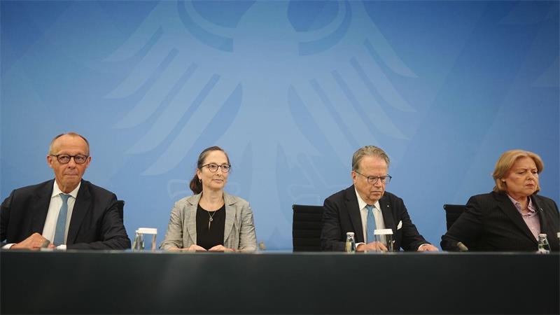 Die 33 Empfehlungen sollen das System der Alterssicherung stabilisieren.