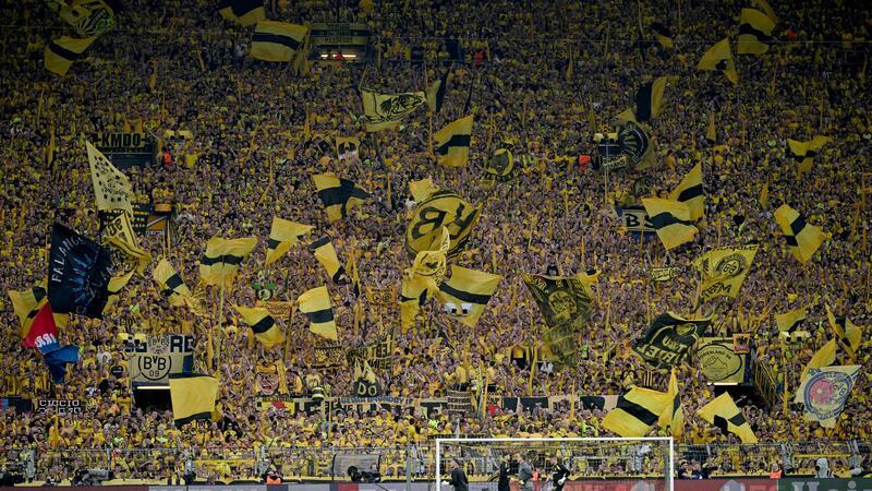 Rekord: Mehr als 20 Millionen Bundesliga-Tickets verkauft Die 36 Proficlubs der Fußball-Bundesliga und der 2. Bundesliga haben in der vergangenen Spielzeit so viele Tickets verkauft wie nie zuvor.