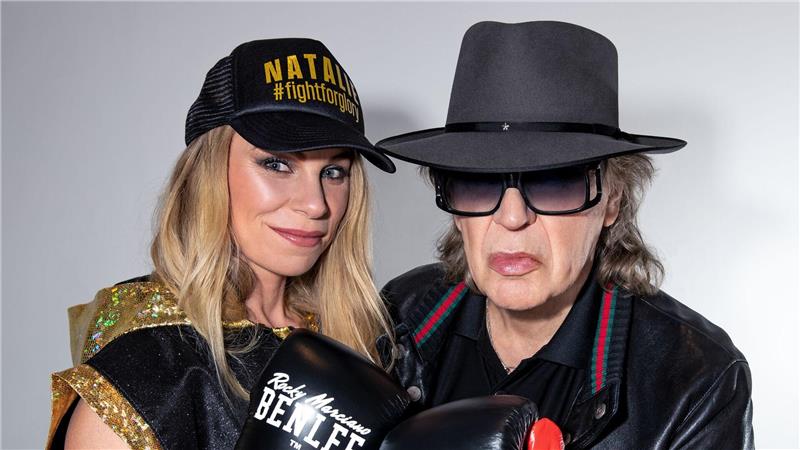 Box-Weltmeisterin begeistert von Udo Lindenbergs Fitness Die 42-Jährige ist überrascht, wie fit Lindenberg mit seinen 78 Jahren noch ist.