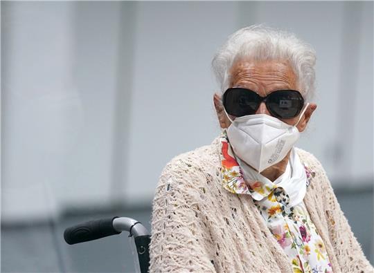 Die 97 Jahre alte Angeklagte Irmgard F. ist für schuldig gesprochen worden.