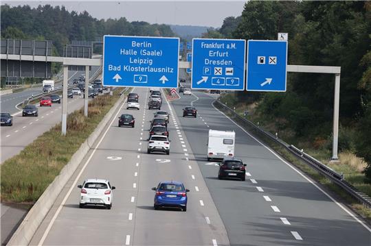 Die A9 am Hermsdorfer Kreuz in Thüringen Richtung Berlin.
