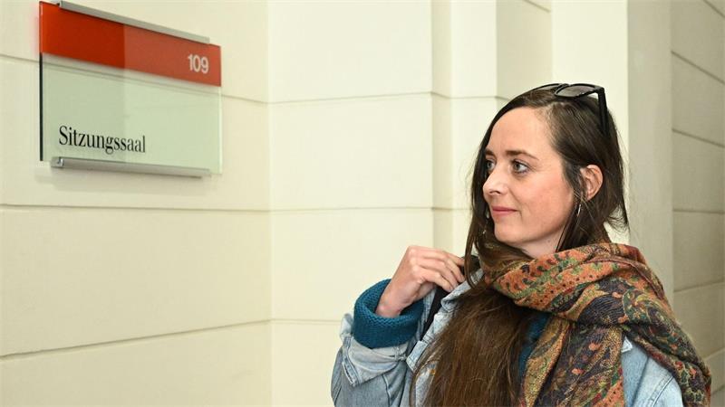 Die Abgeordnete Vanessa Emde nahm an einem Gespräch mit dem Vorstand der Linke-Fraktion und an einer Fraktionssitzung teil.  
